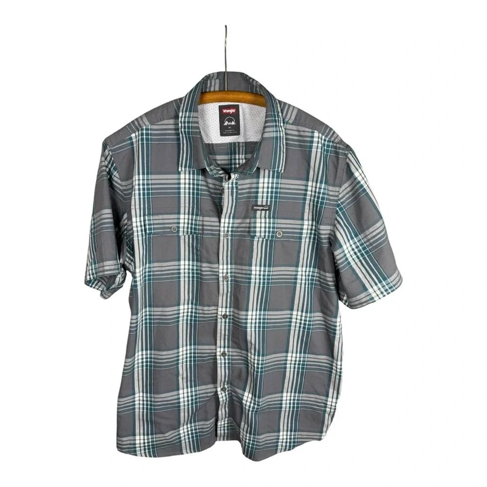 Wrangler Blue and Gray Plaid Casual Shirt